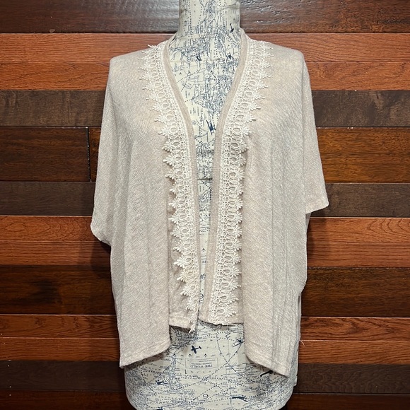American Rag Sweaters - American Rag Open Front Short Sleeve Cream Embellished Floral Cardigan Sweater